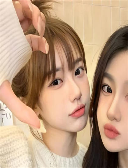 表演艺术解析：《詹尼斯：蓝调小女孩》的对白的语言特色与人物关系 认识表演的技术要求