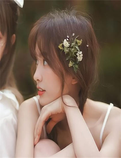 传记片经典《照片里的伴娘》的人物塑造与情感表达 ——传记片爱好者的必读指南